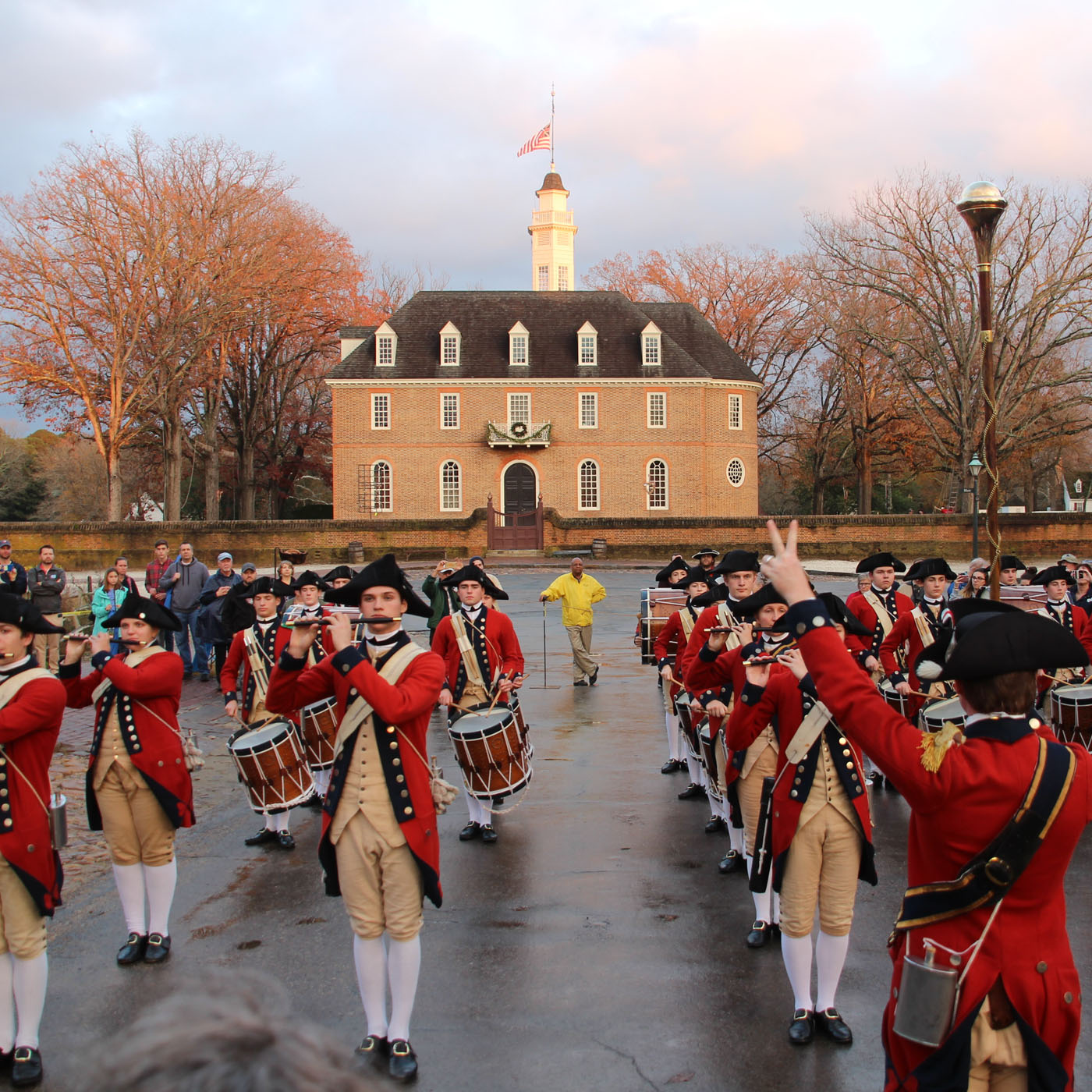 Fifes and drums perform in front of colonial capital